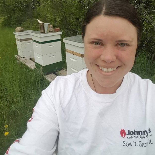 employee shirt_jss beekeeper